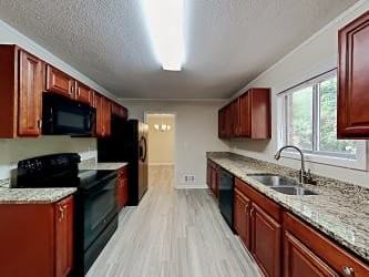 4242 Valley Lake Ter - Photo 5 of 15