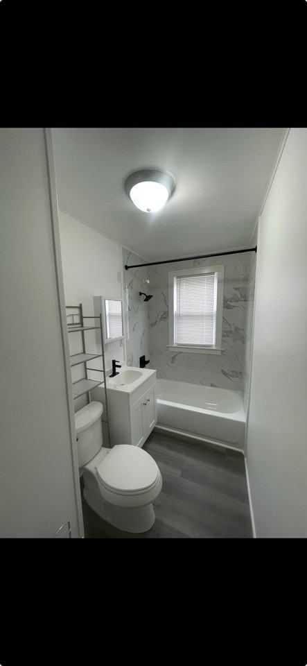 424 N 4th St #D - Photo 2 of 13