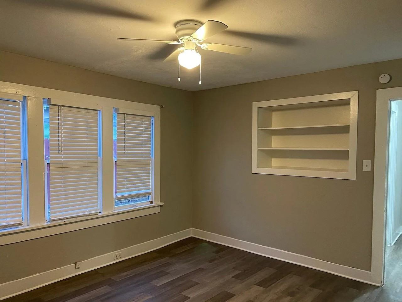704 Williams Ave - Photo 5 of 20