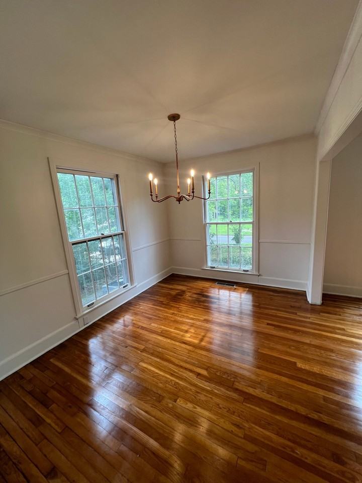 516 N Park St - Photo 7 of 18