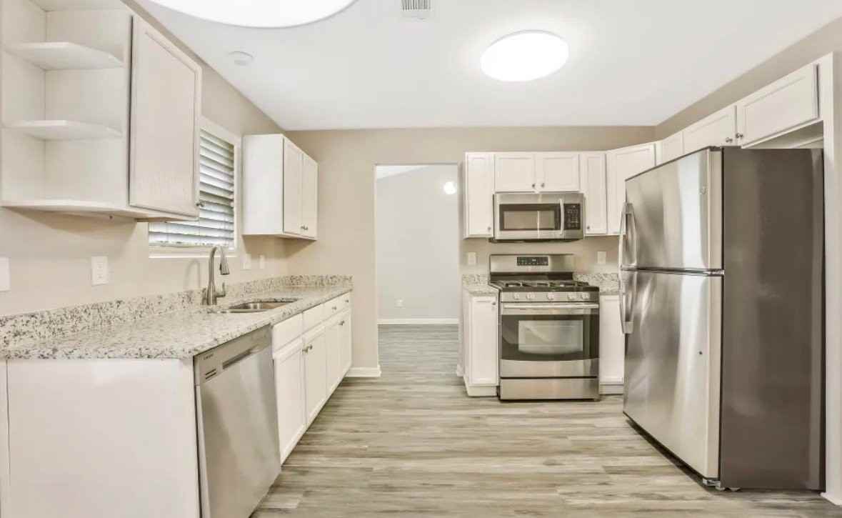 2202 Clayton Rdg - Photo 4 of 12