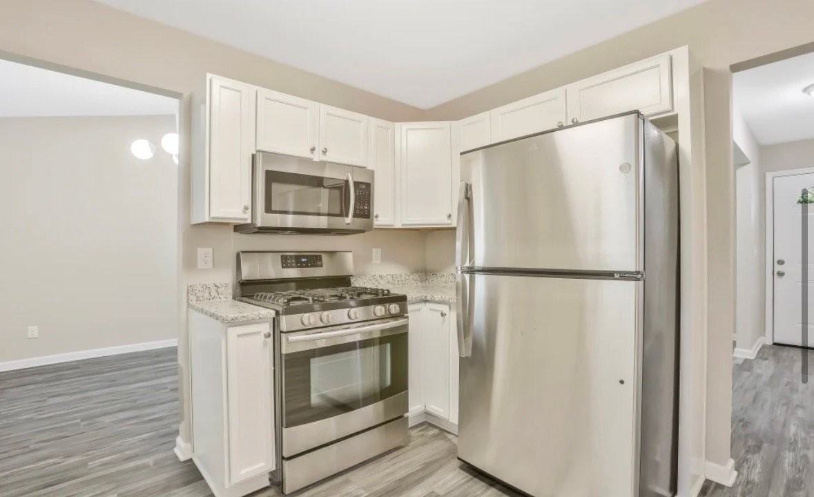 2202 Clayton Rdg - Photo 5 of 12