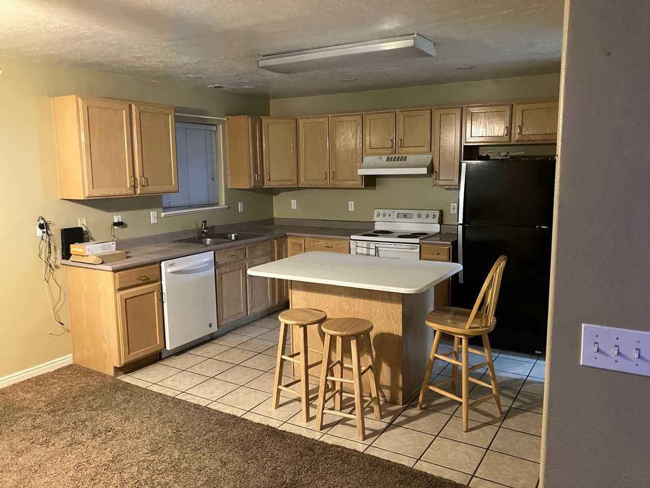 386 En - Photo 3 of 6
