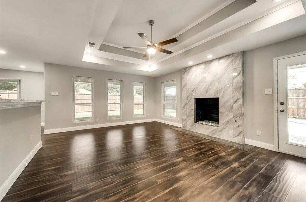206 Bowie St - Photo 3 of 15