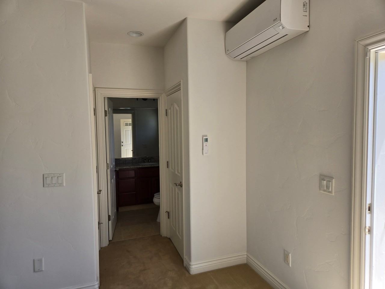 1850 Kickapoo Ct #1-2 - Photo 5 of 10