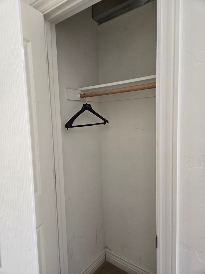 1850 Kickapoo Ct #1-2 - Photo 6 of 10