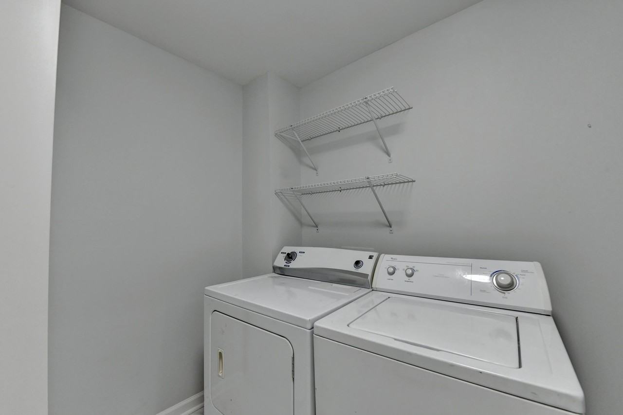 1014 Reap Ln - Photo 5 of 15