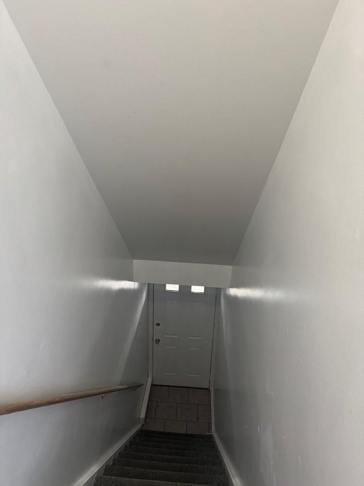 1156 Hanover Ave #2 - Photo 3 of 8