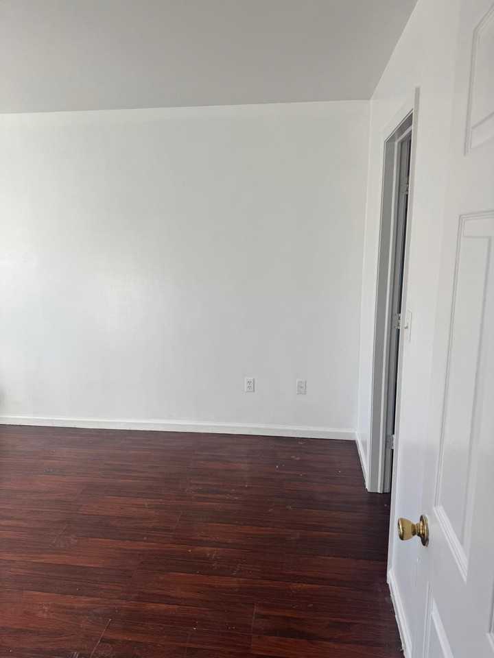 1156 Hanover Ave #2 - Photo 6 of 8