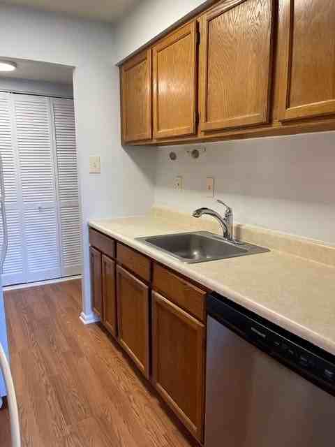 2409 Pond View Dr - Photo 6 of 16