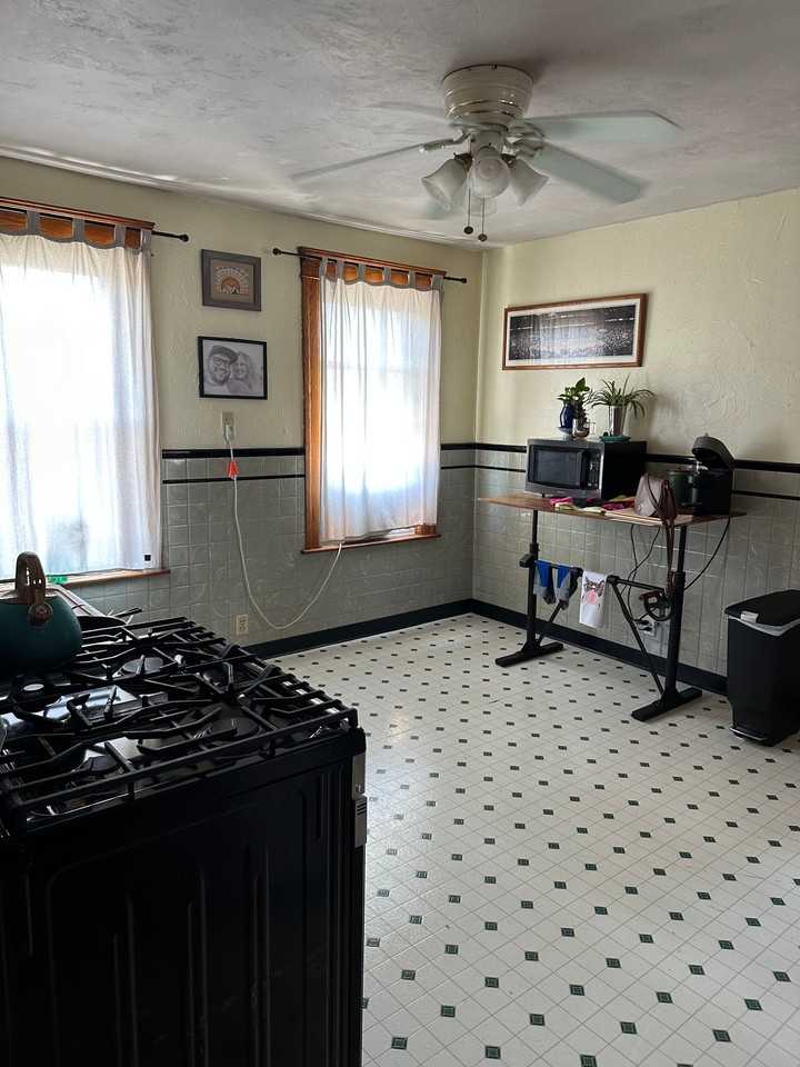 30 Strathmore Rd #3 - Photo 2 of 8