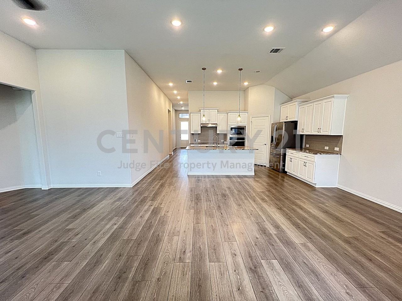 1310 Sundance Ln - Photo 2 of 17