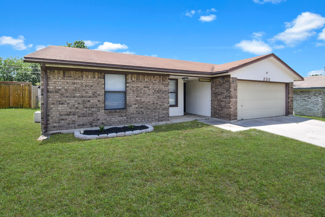 233 Bridle Dr #NA - Photo 3 of 17