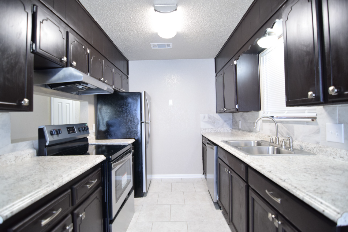 233 Bridle Dr #NA - Photo 4 of 17