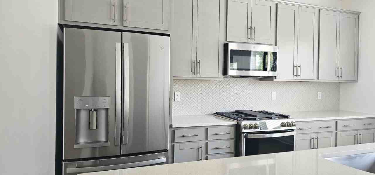 430 Rowe Way #NA - Photo 6 of 22