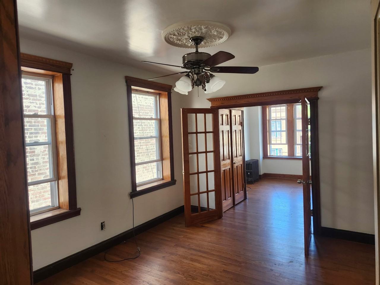 14 Rutgers Ave #3L - Photo 4 of 5