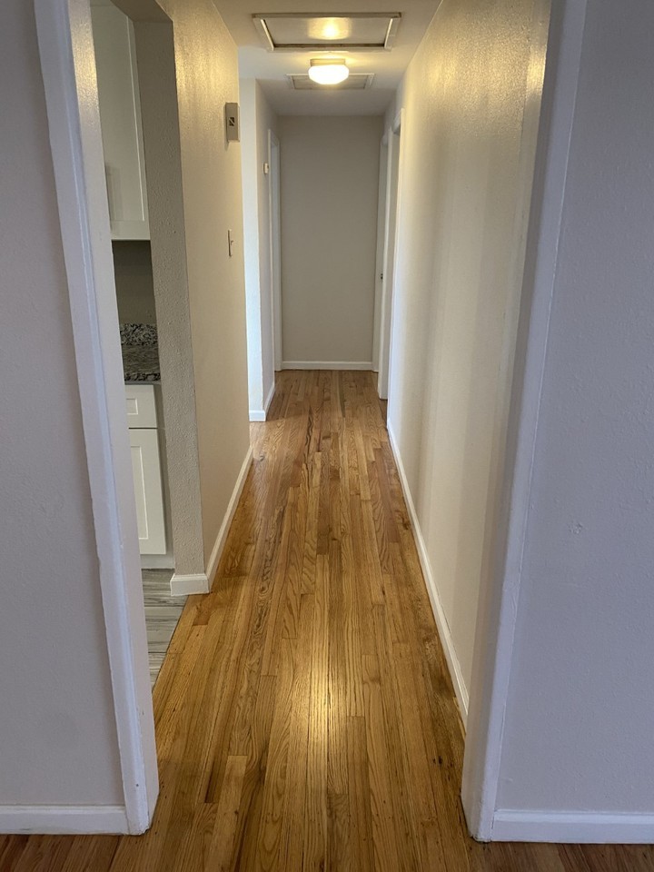9902 Lowry Pl #NONE - Photo 6 of 25