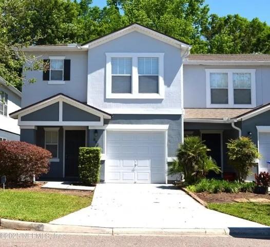 800 S Black Cherry Dr - Photo 2 of 15