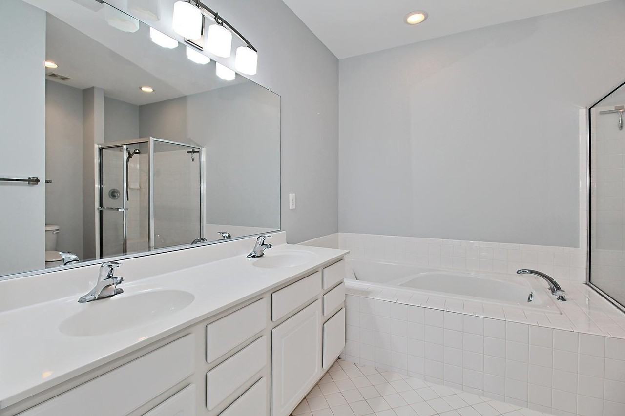 6913 Stanwick Sq #1 - Photo 4 of 42