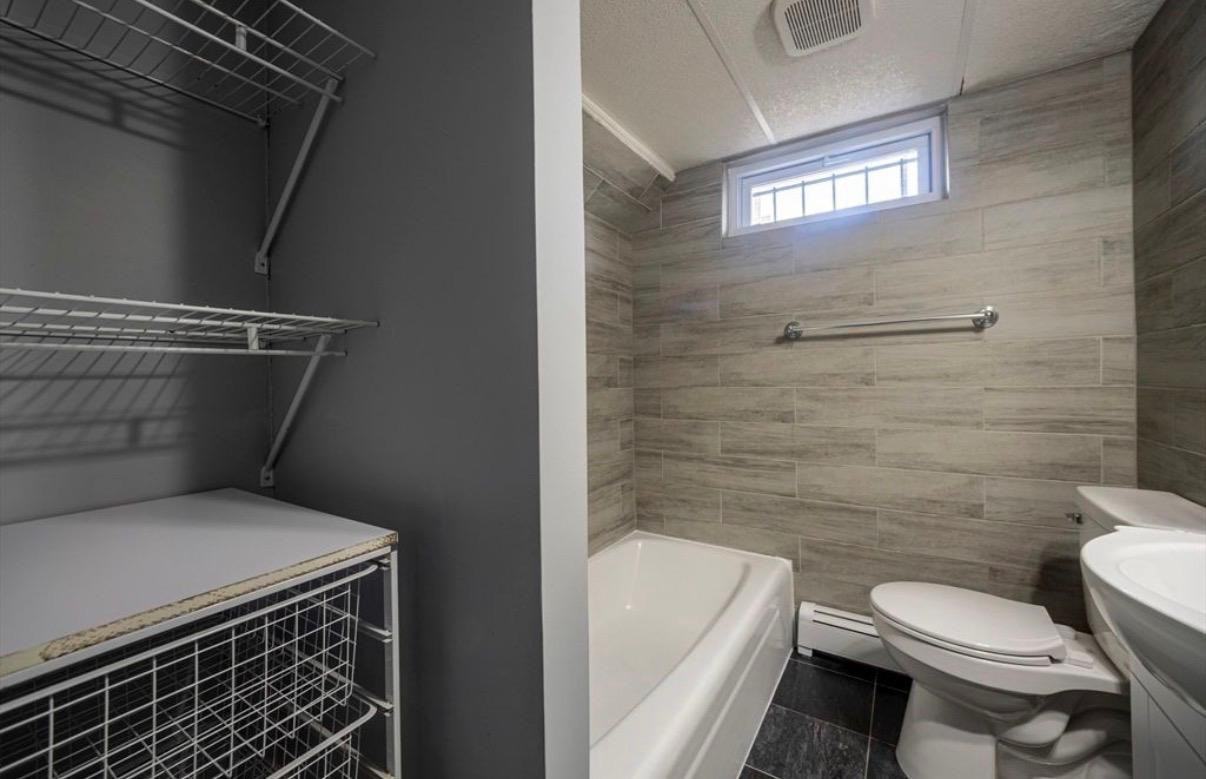 35 Nelson Ave - Photo 2 of 16
