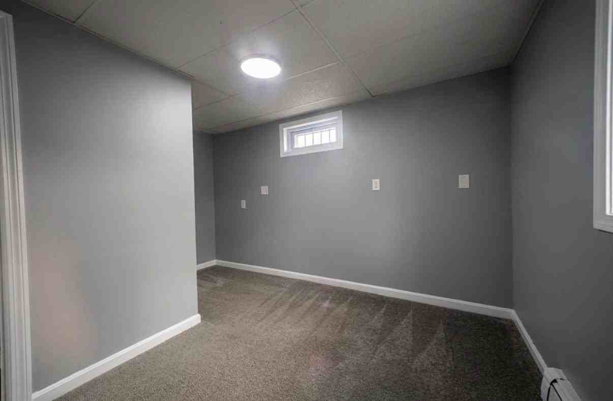 35 Nelson Ave - Photo 4 of 16