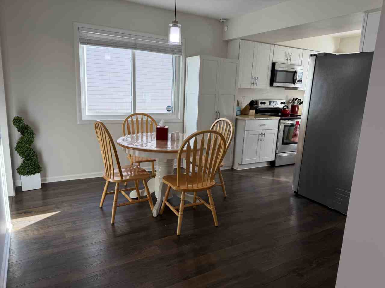 236 Kinross Ave #NA - Photo 3 of 15