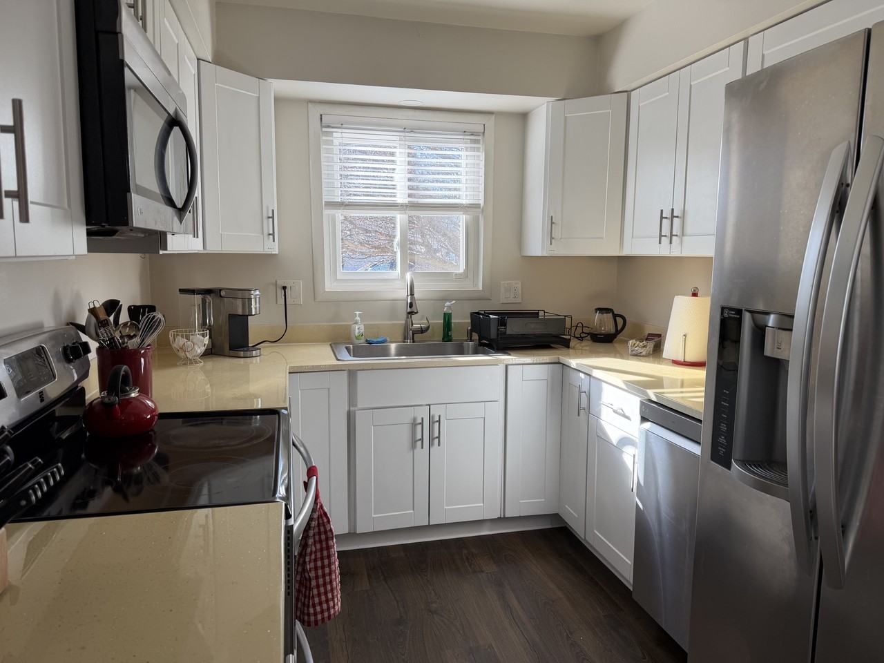 236 Kinross Ave #NA - Photo 4 of 15