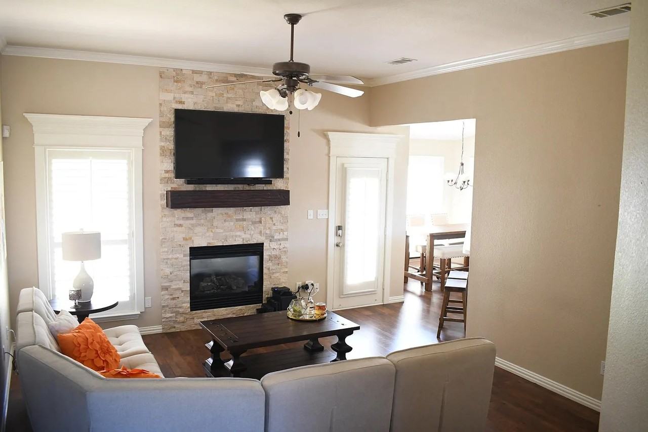 5100 Chesterfield Pl #NA - Photo 5 of 27