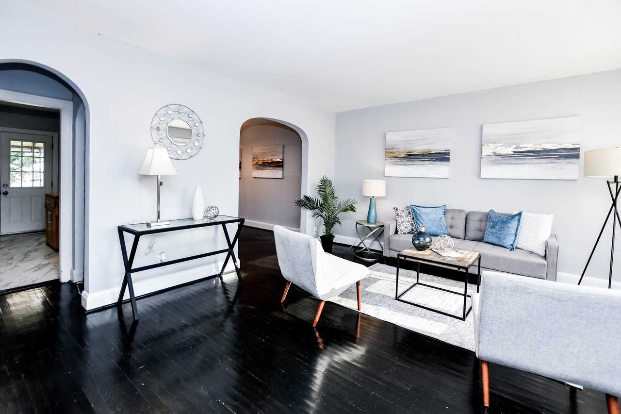 38 N Rosedale St - Photo 3 of 18