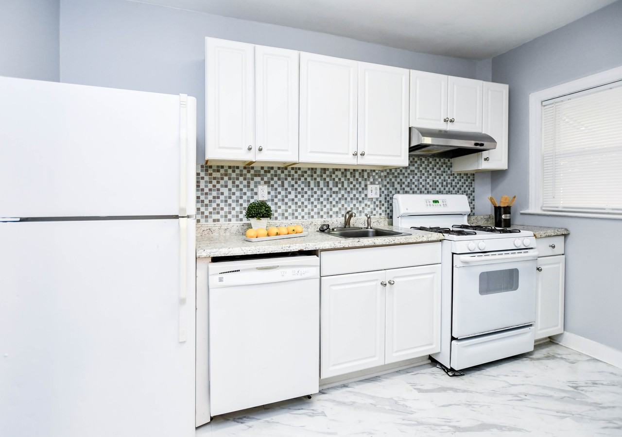 38 N Rosedale St - Photo 7 of 18