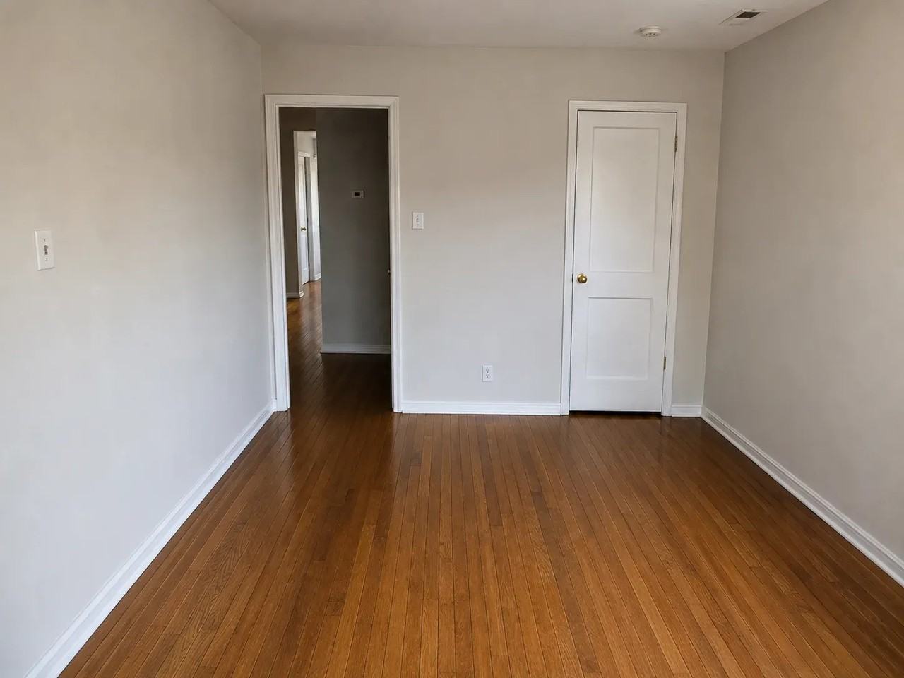 8923 Reading Ave #NA - Photo 5 of 6