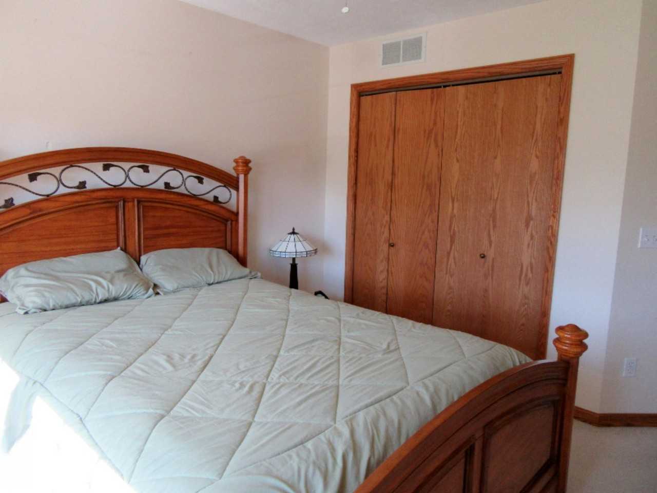 12912 Silver Spring Ln #NA - Photo 4 of 8