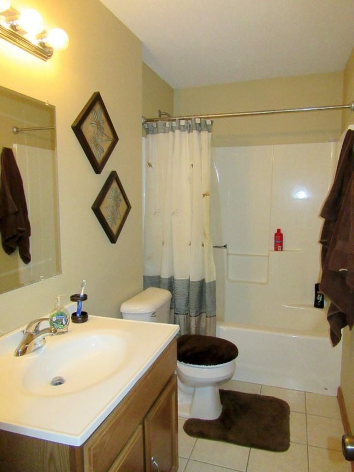 12912 Silver Spring Ln #NA - Photo 5 of 8