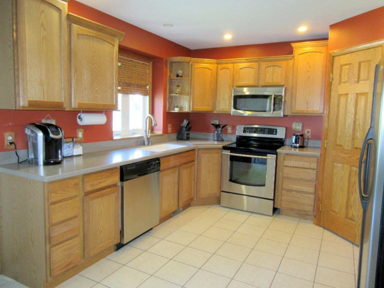 12912 Silver Spring Ln #NA - Photo 7 of 8
