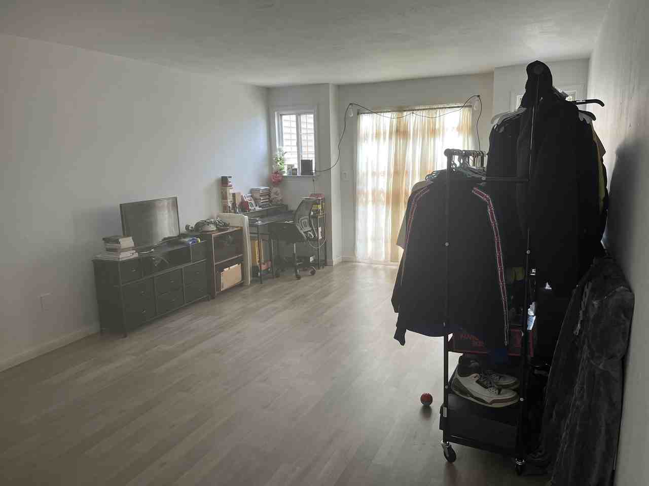 423 Skyline Dr #NA - Photo 3 of 6
