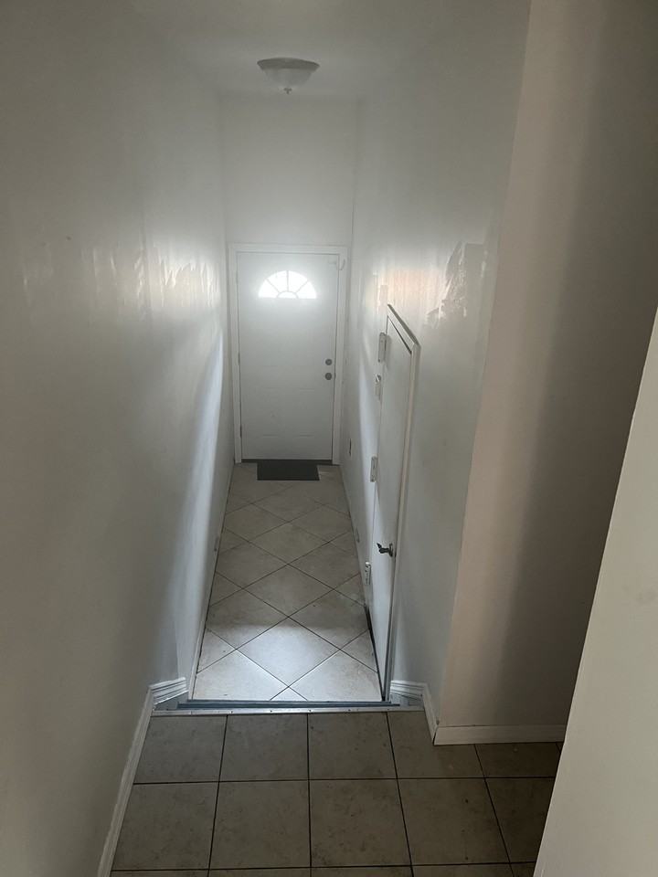 423 Skyline Dr #NA - Photo 5 of 6