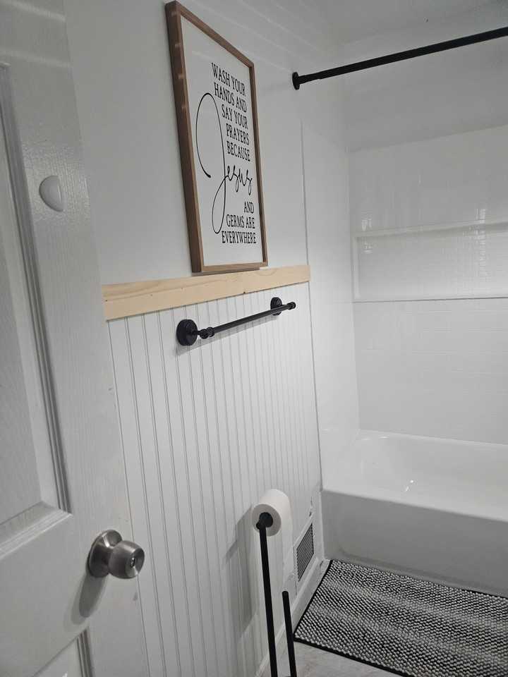2402 Lakehurst Ave #NA - Photo 3 of 8