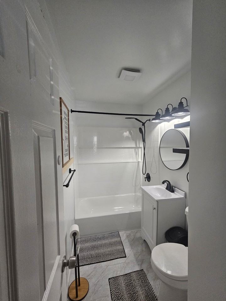 2402 Lakehurst Ave #NA - Photo 6 of 8