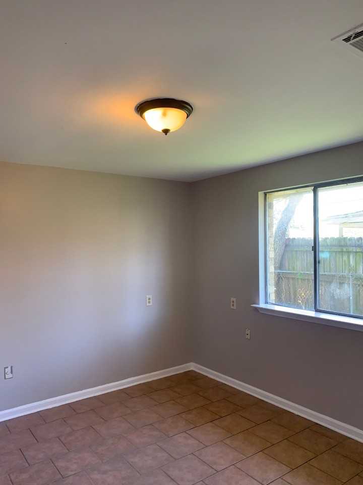 8712 Dinkins St #8712 - Photo 5 of 10