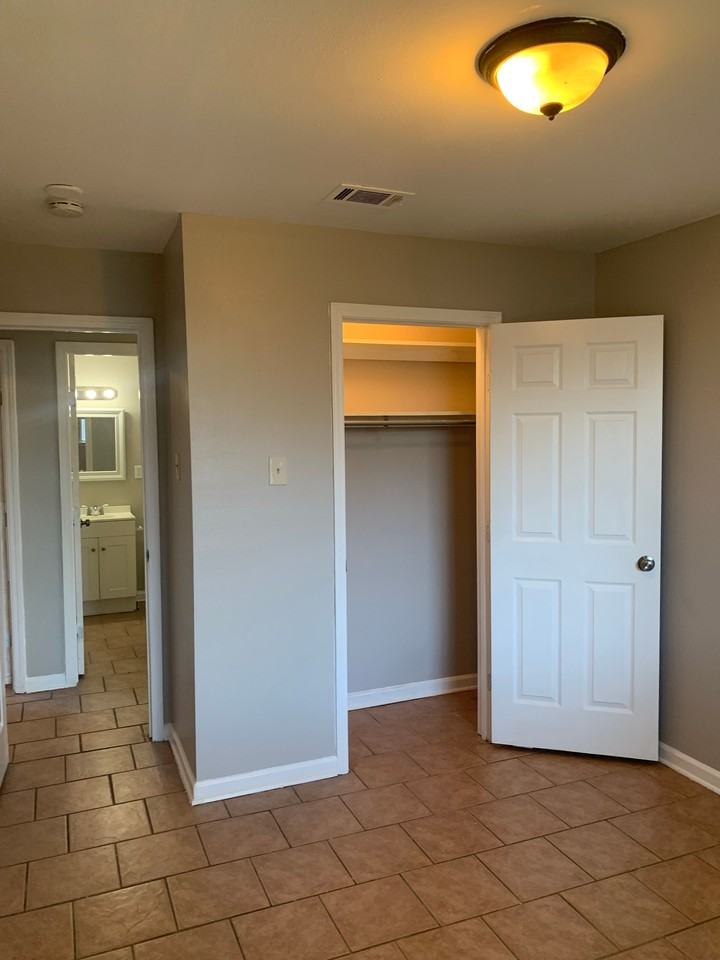 8712 Dinkins St #8712 - Photo 7 of 10