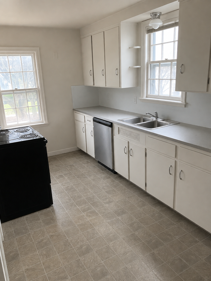 1540 Packard St #3 - Photo 2 of 6
