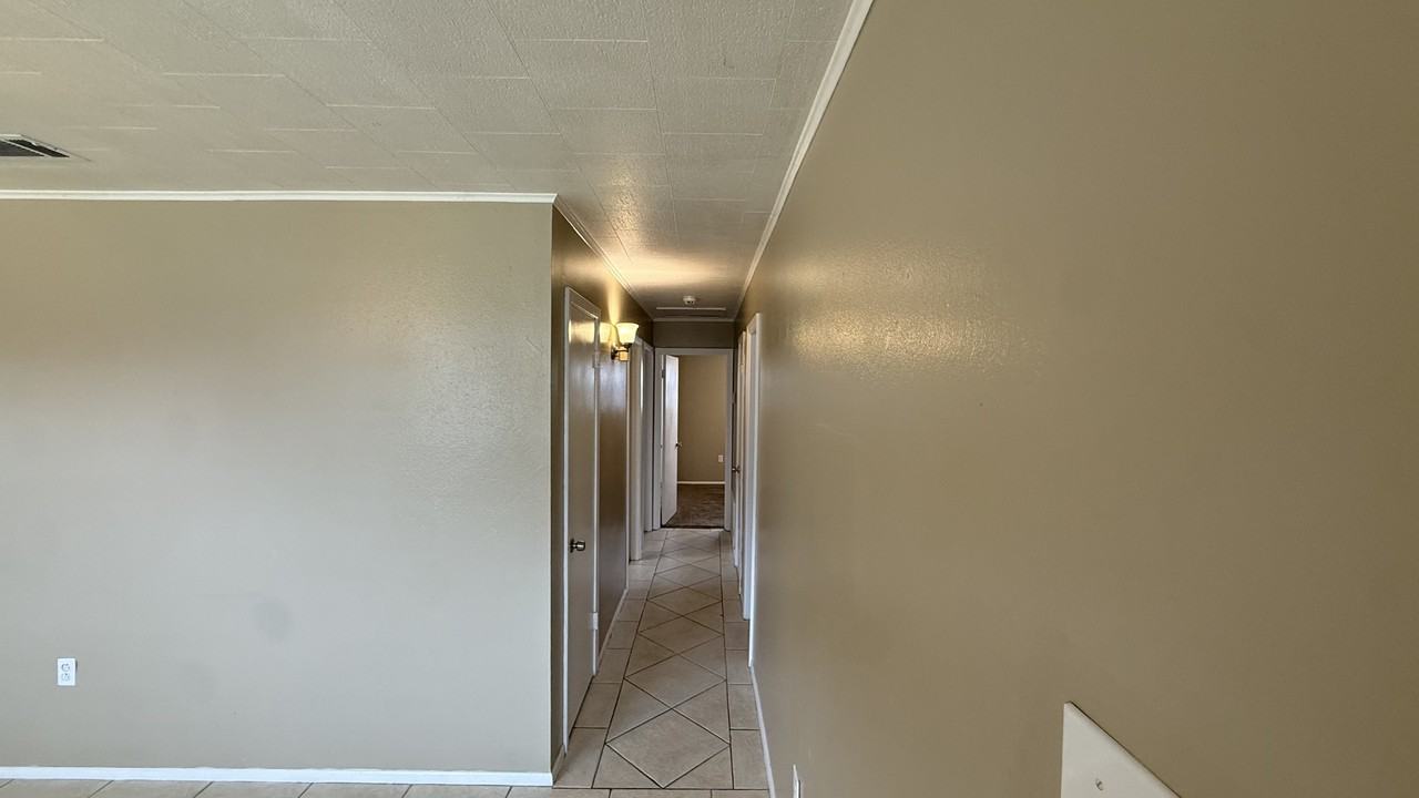 2505 Joy Ann Dr #NA - Photo 2 of 11