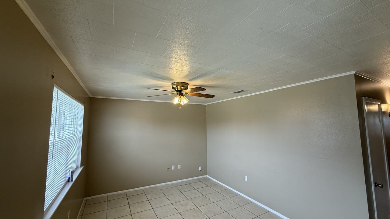 2505 Joy Ann Dr #NA - Photo 4 of 11