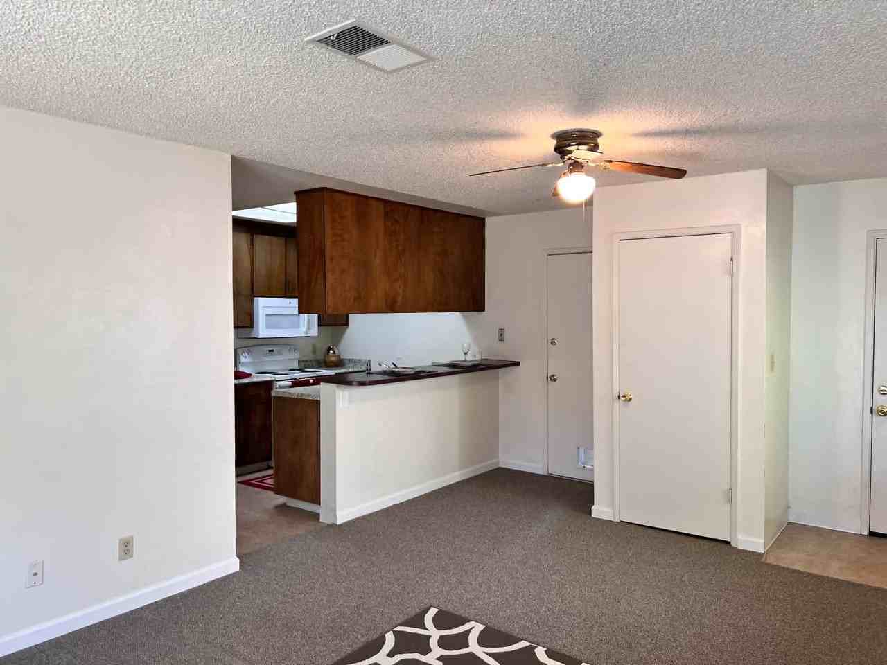 2136 Union Ave #NA - Photo 6 of 18