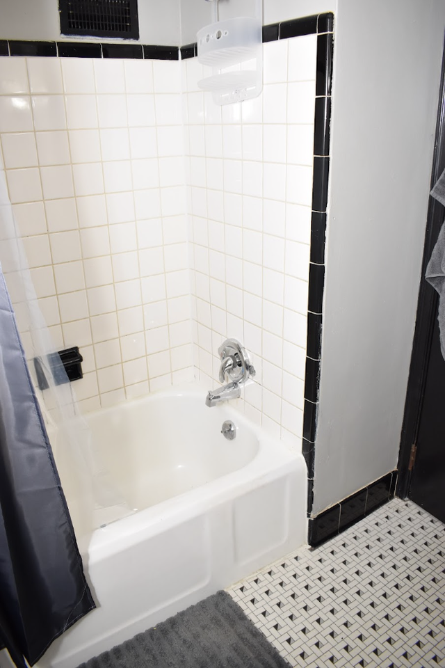 3013 N 60th St #NA - Photo 7 of 9