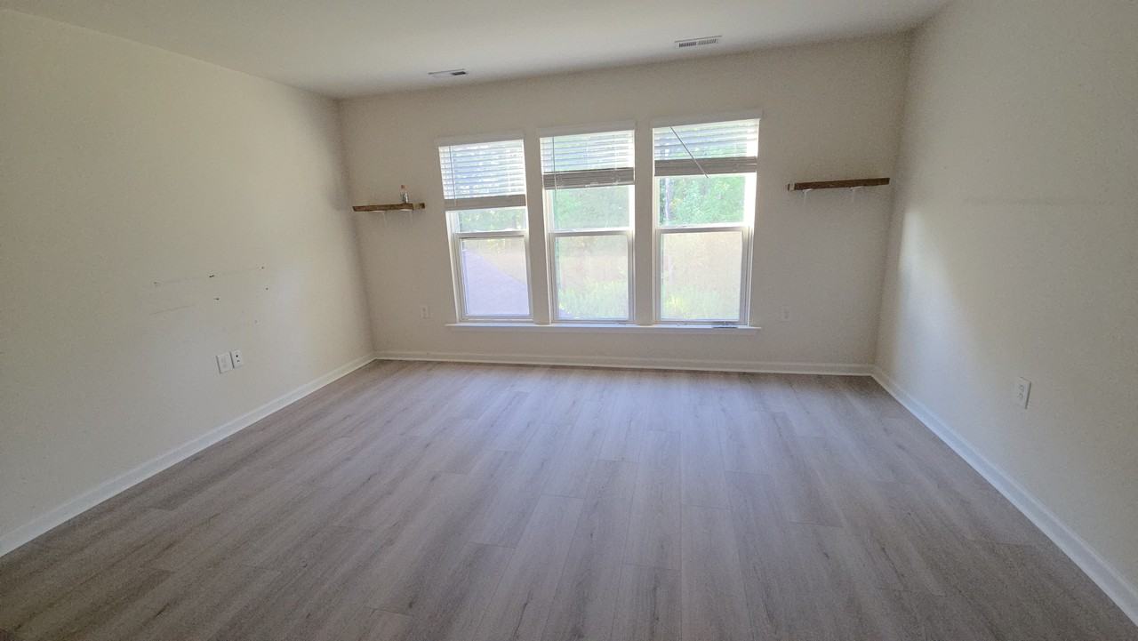 74 Whitesell Way - Photo 2 of 13