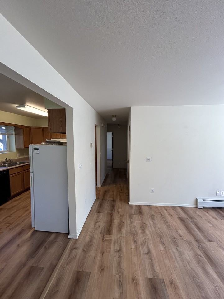 213 E 7th Ave #B - Photo 7 of 11