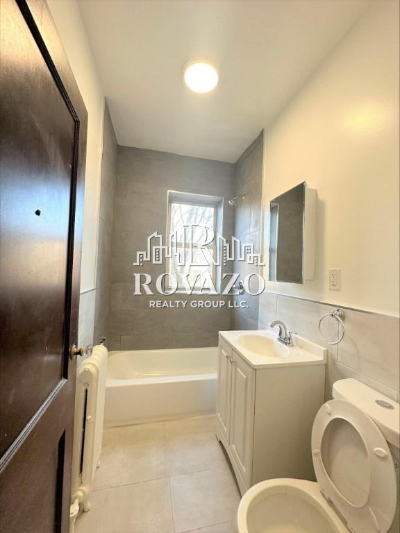 575 Mount Prospect Avenue #405b - Photo 2 of 7