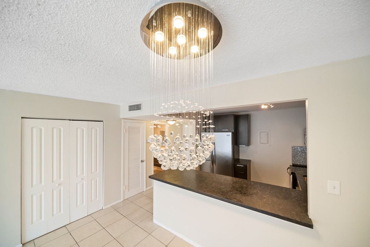 16740 Northeast 9th Avenue #609 - Photo 4 of 16