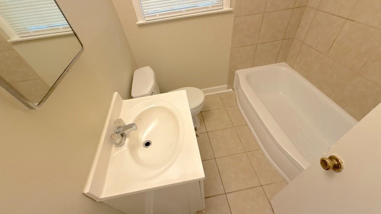 4027 Faronia Dr - Photo 7 of 12